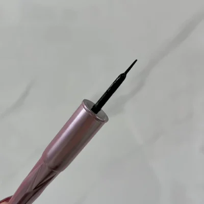 خط چشم کاریته مدل مویی