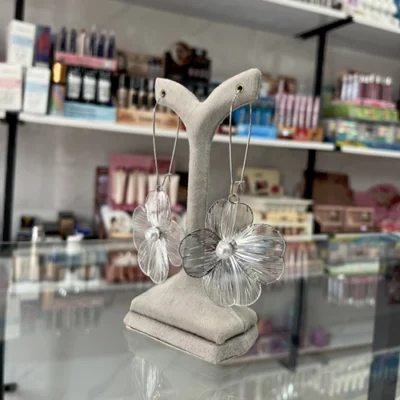 گوشواره آویز گل مرواریدی استیل ضدحساسیت